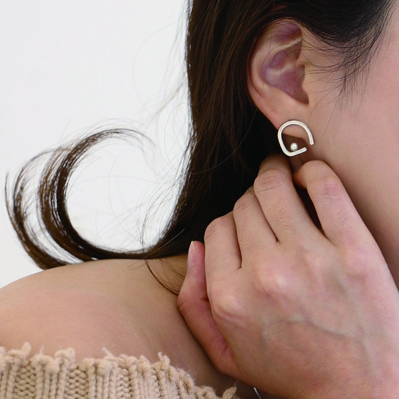 [오승아 착용] Structure Pearl Earring