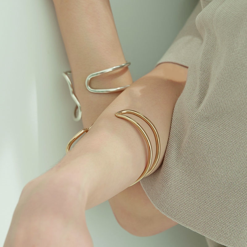 Connection Curve Bangle (Silver, Gold)